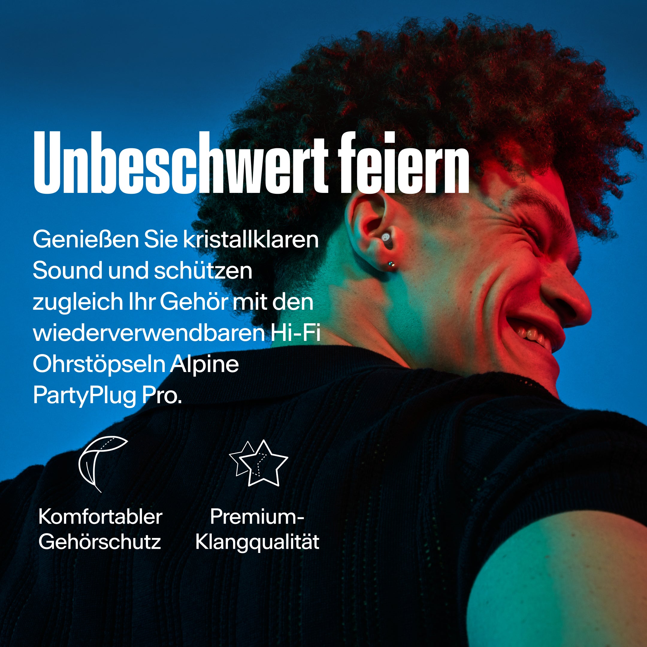 Alpine PartyPlug Pro, party like a pro. Mann trägt Ohrstöpsel mit komfortablem Gehörschutz und erstklassiger Klangqualität