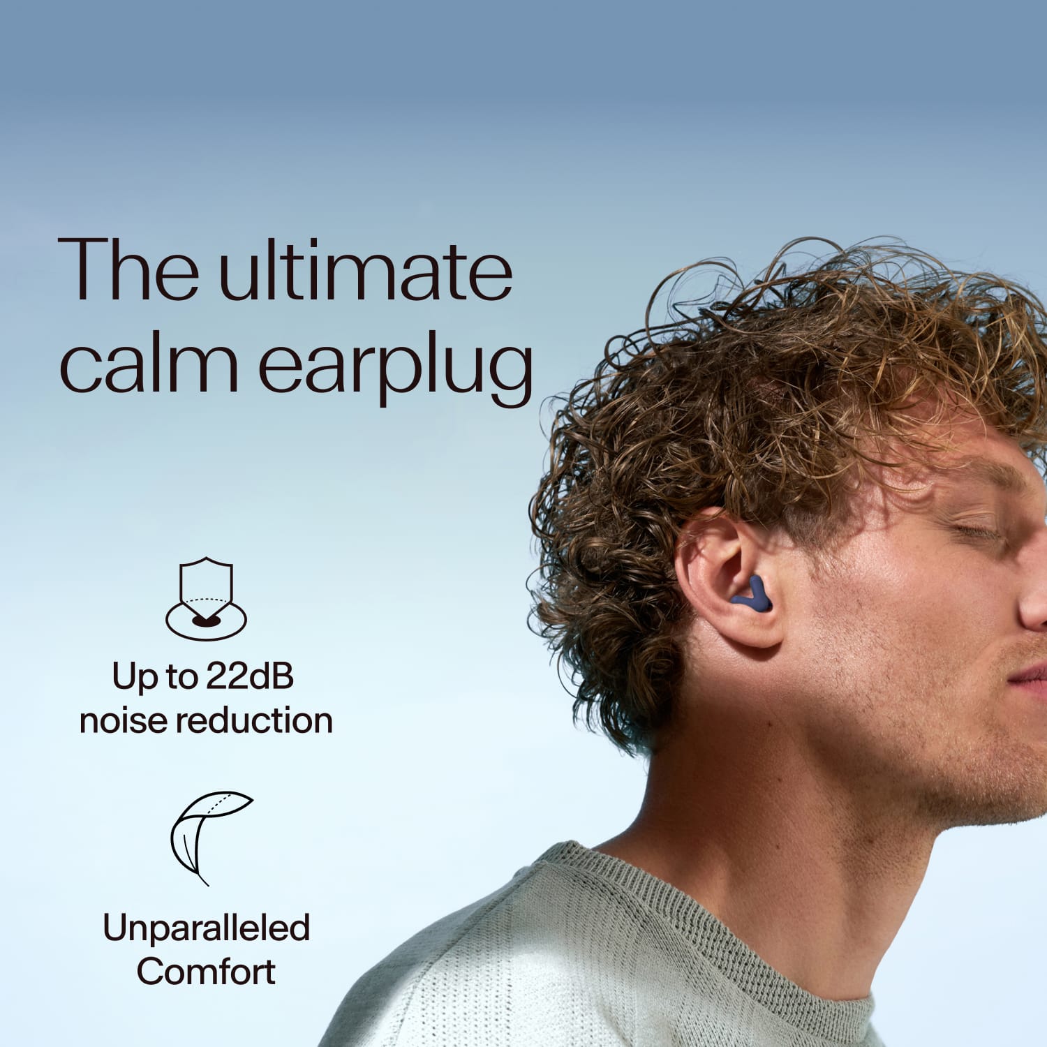 Men wearing Alpine Silence in dark blue, damping of 22dB 