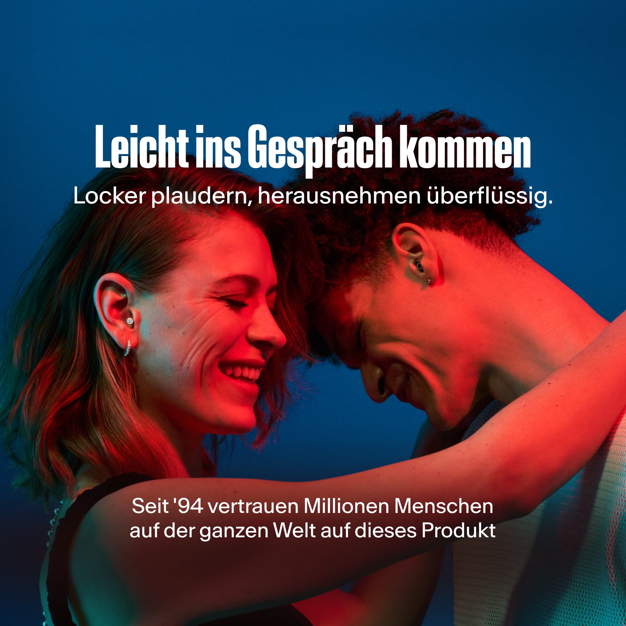 Alpine PartyPlug Pro, in die Konversation einsteigen. Paar mit Ohrstöpseln, weltweit vertraut seit &